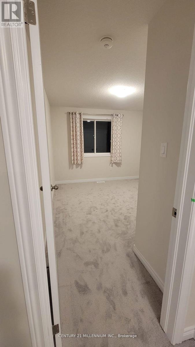 15 Alayche Trail, Welland, Ontario  L3C 0J7 - Photo 21 - X13414292