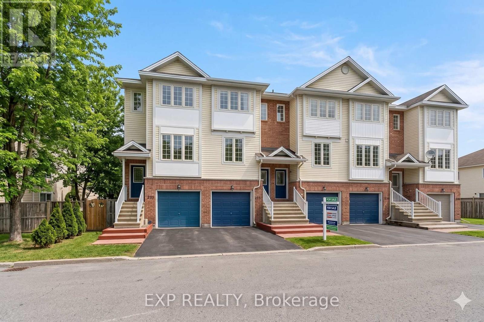 211 GERSHWIN PRIVATE, Ottawa, Ontario