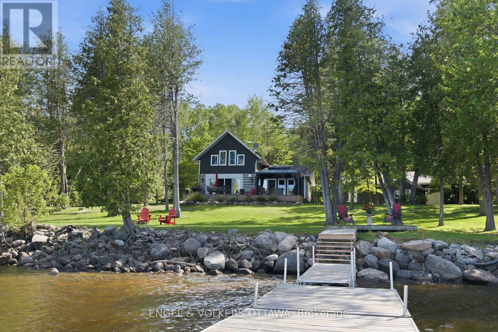 106 WHITES BEACH TRAIL, Whitewater Region, Ontario