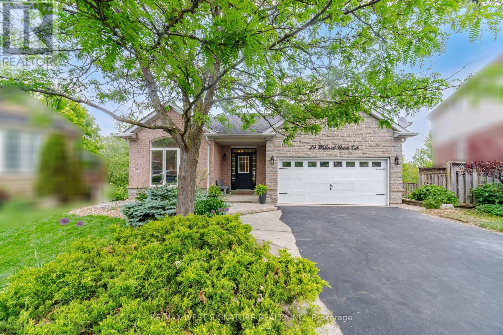 29 WILLARD HUNT CRESCENT, King, Ontario