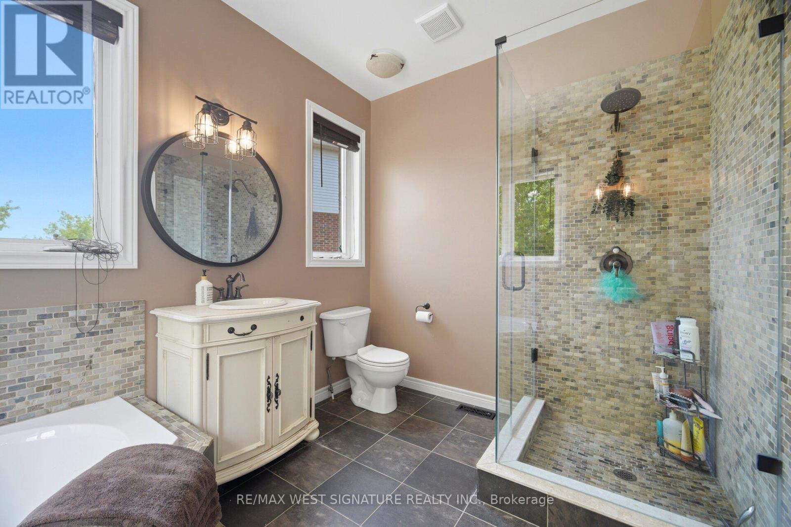 29 Willard Hunt Crescent, King, Ontario  L0G 1N0 - Photo 19 - N13414020