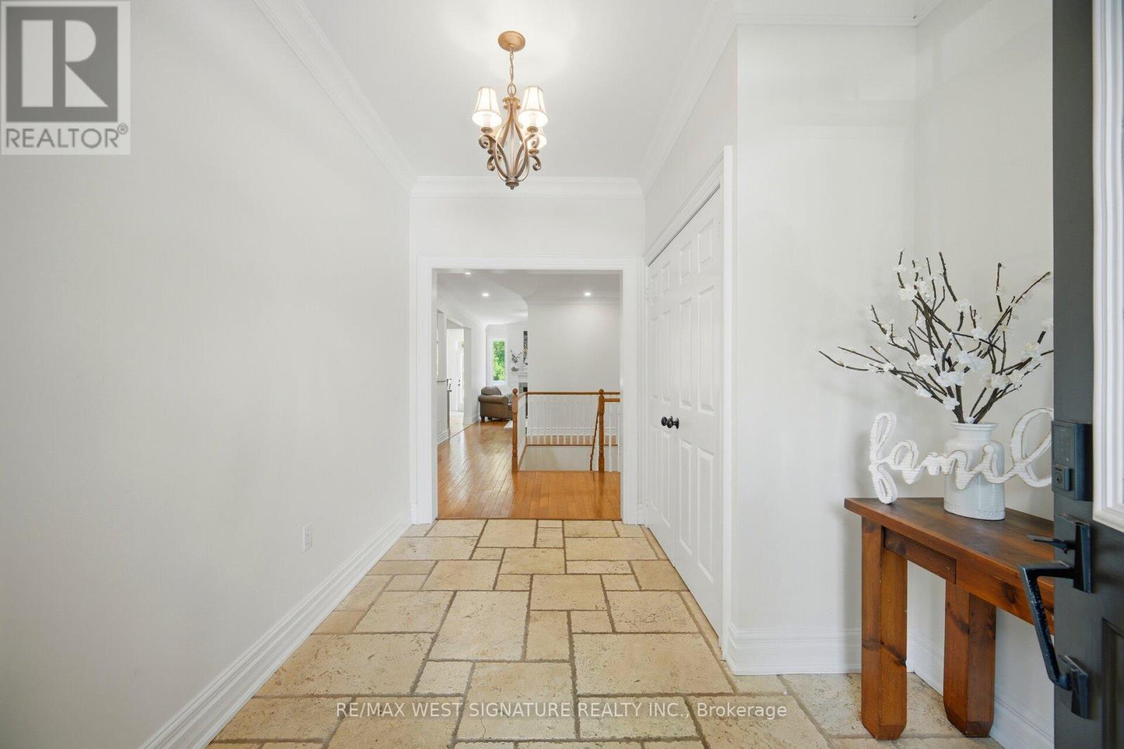 29 Willard Hunt Crescent, King, Ontario  L0G 1N0 - Photo 5 - N13414020
