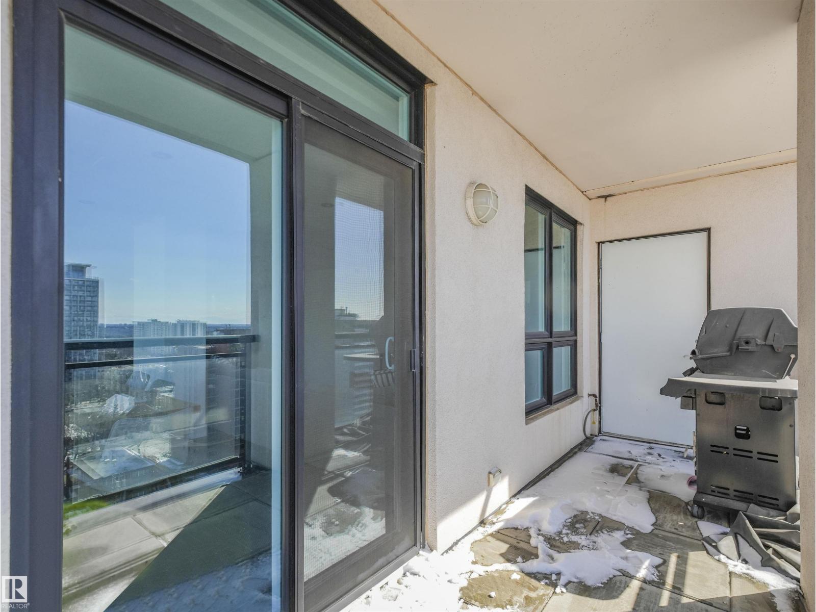 #1704 9939 109 St NW, Edmonton, Alberta  T5K 1H6 - Photo 4 - E4468276