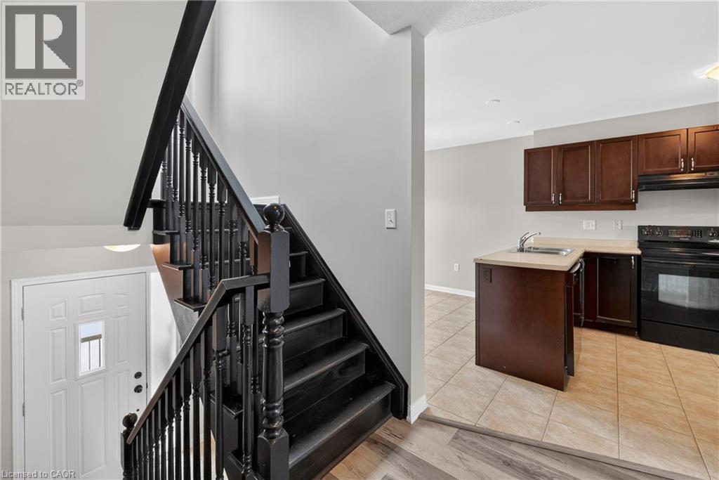 7 Hepworth Crescent, Ancaster, Ontario  L9K 0C4 - Photo 5 - 40832578
