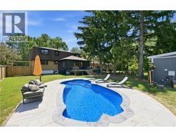 521 DYNES Road, Burlington, Ontario