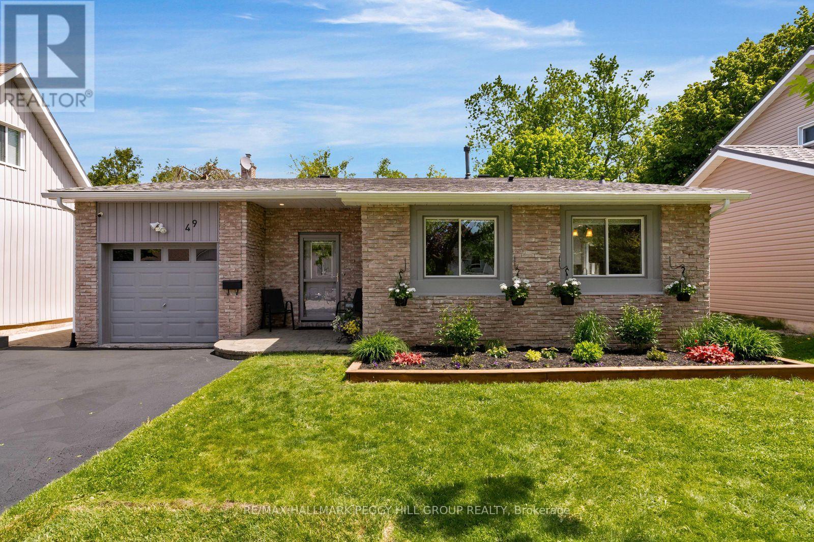 49 NOAM DRIVE, Barrie, Ontario