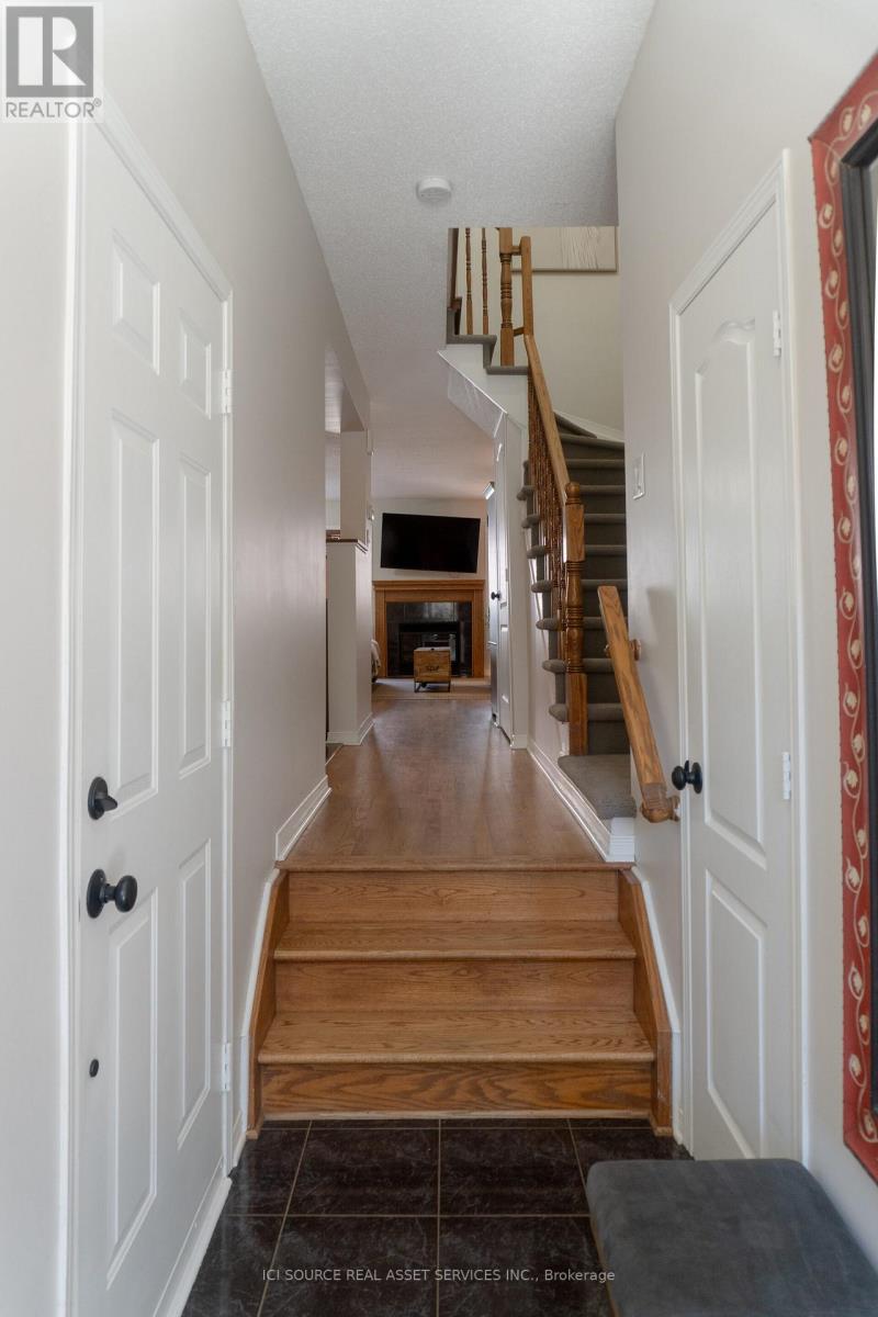 11 Great Oak Private, Ottawa, Ontario  K1G 6P7 - Photo 3 - X13071470