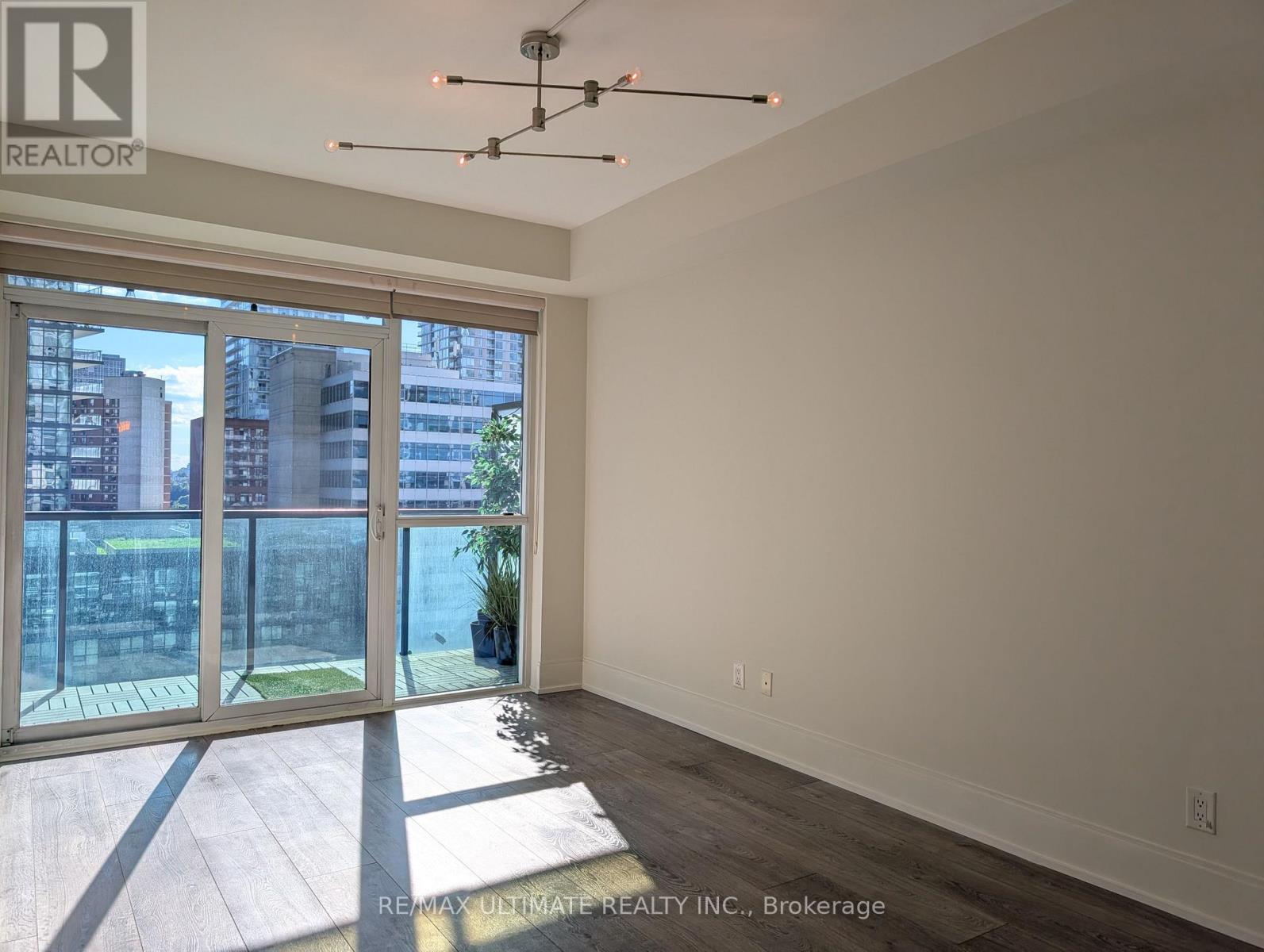 917 - 70 Roehampton Avenue, Toronto, Ontario  M4P 1R2 - Photo 9 - C13414350