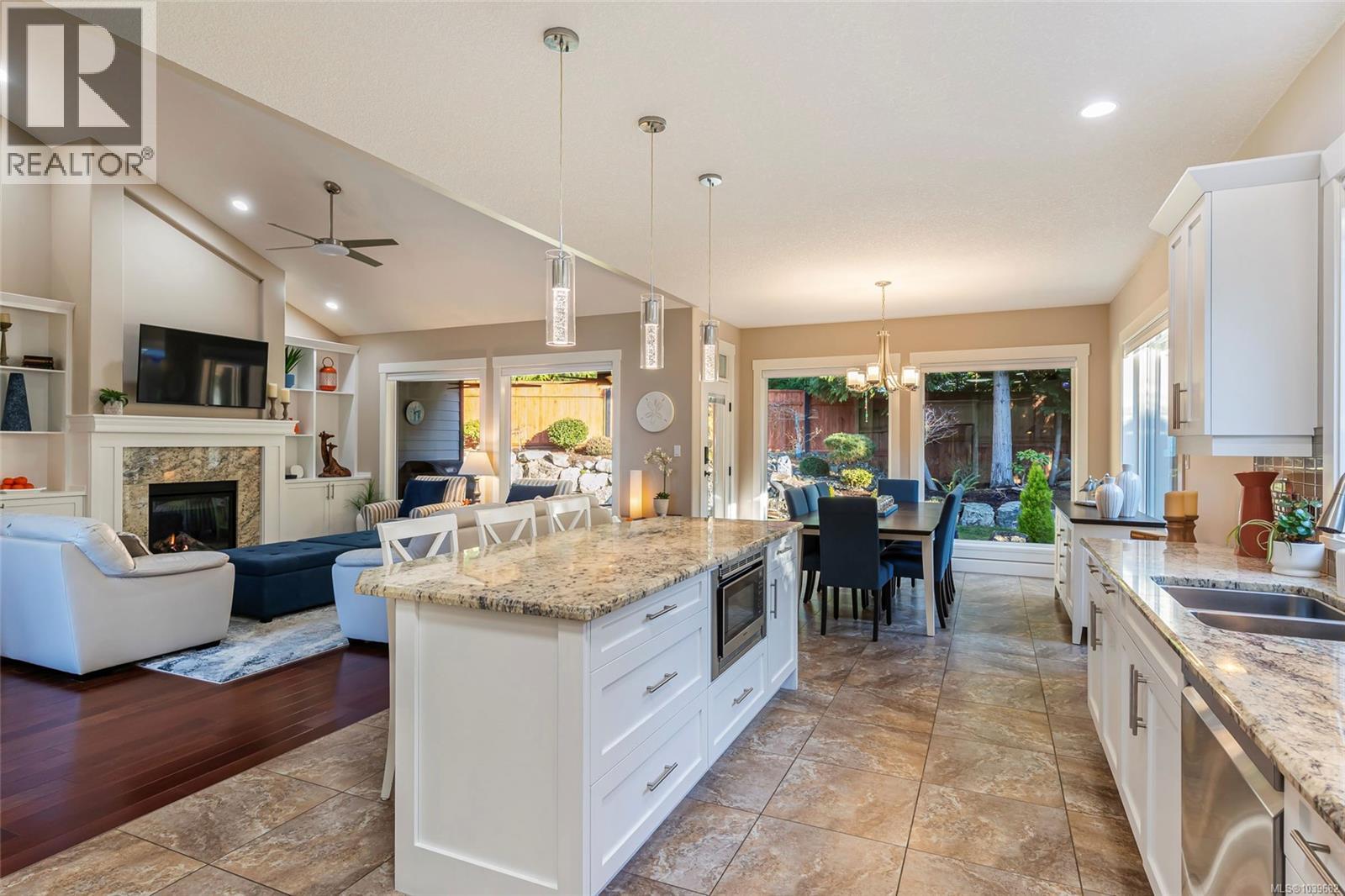 950 Rockland Pl, French Creek, British Columbia  V9P 2E8 - Photo 3 - 1039682
