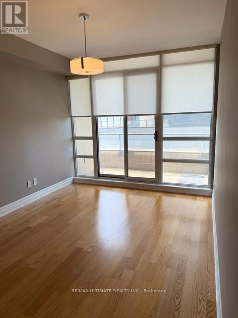 605 - 500 St Clair Avenue W, Toronto, Ontario  M6C 1A8 - Photo 5 - C13113292