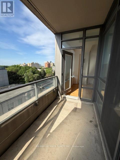 605 - 500 St Clair Avenue W, Toronto, Ontario  M6C 1A8 - Photo 13 - C13113292