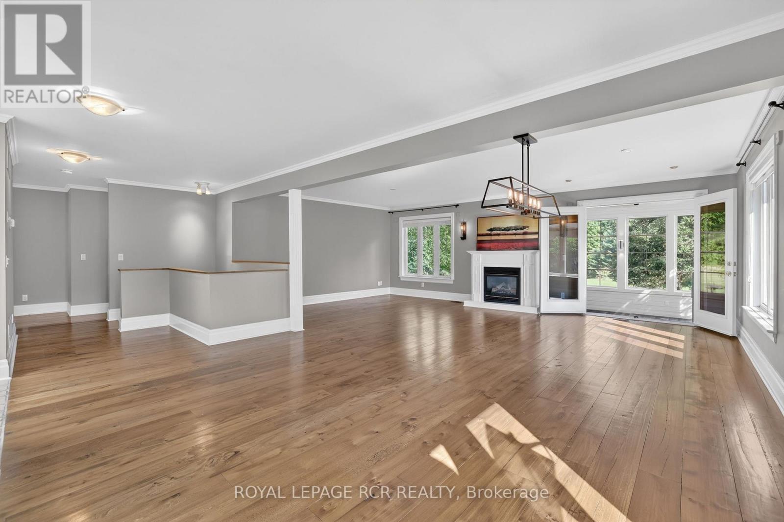2-28 Reddington Drive, Caledon, Ontario L7E 0E4 - Photo 7 - W12904404