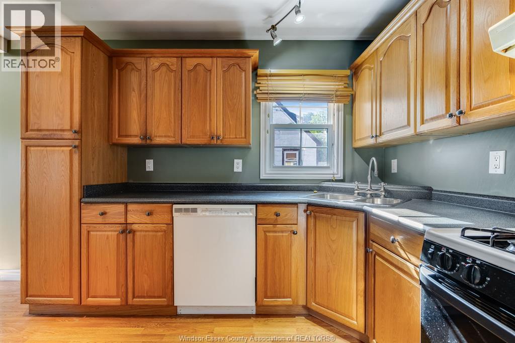 102 Marlborough Street East, Leamington, Ontario N8H 1X3 - Photo 6 - 26013444