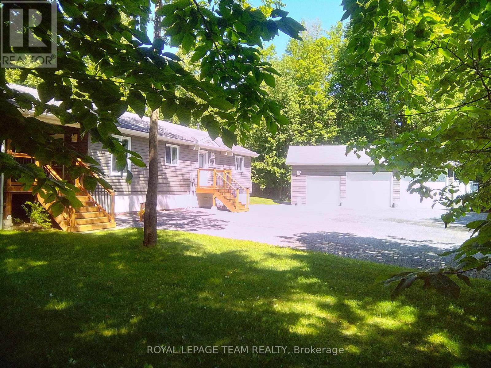 15065 Concession 3-4 Road, North Stormont, Ontario  K0C 1K0 - Photo 2 - X13060406