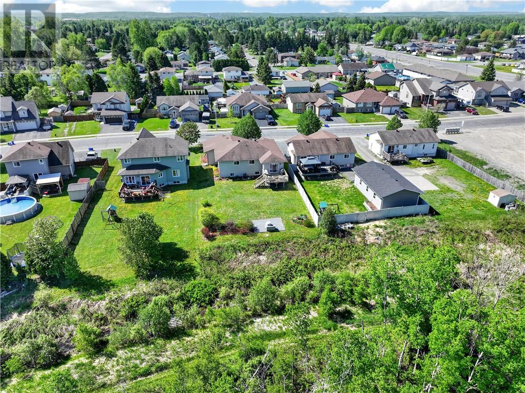 1604 Jeanne D'arc Street, Sudbury, Ontario  P3P 0A1 - Photo 33 - 2128375