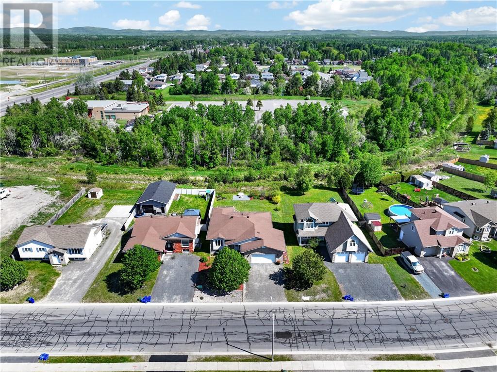1604 Jeanne D'arc Street, Sudbury, Ontario  P3P 0A1 - Photo 34 - 2128375
