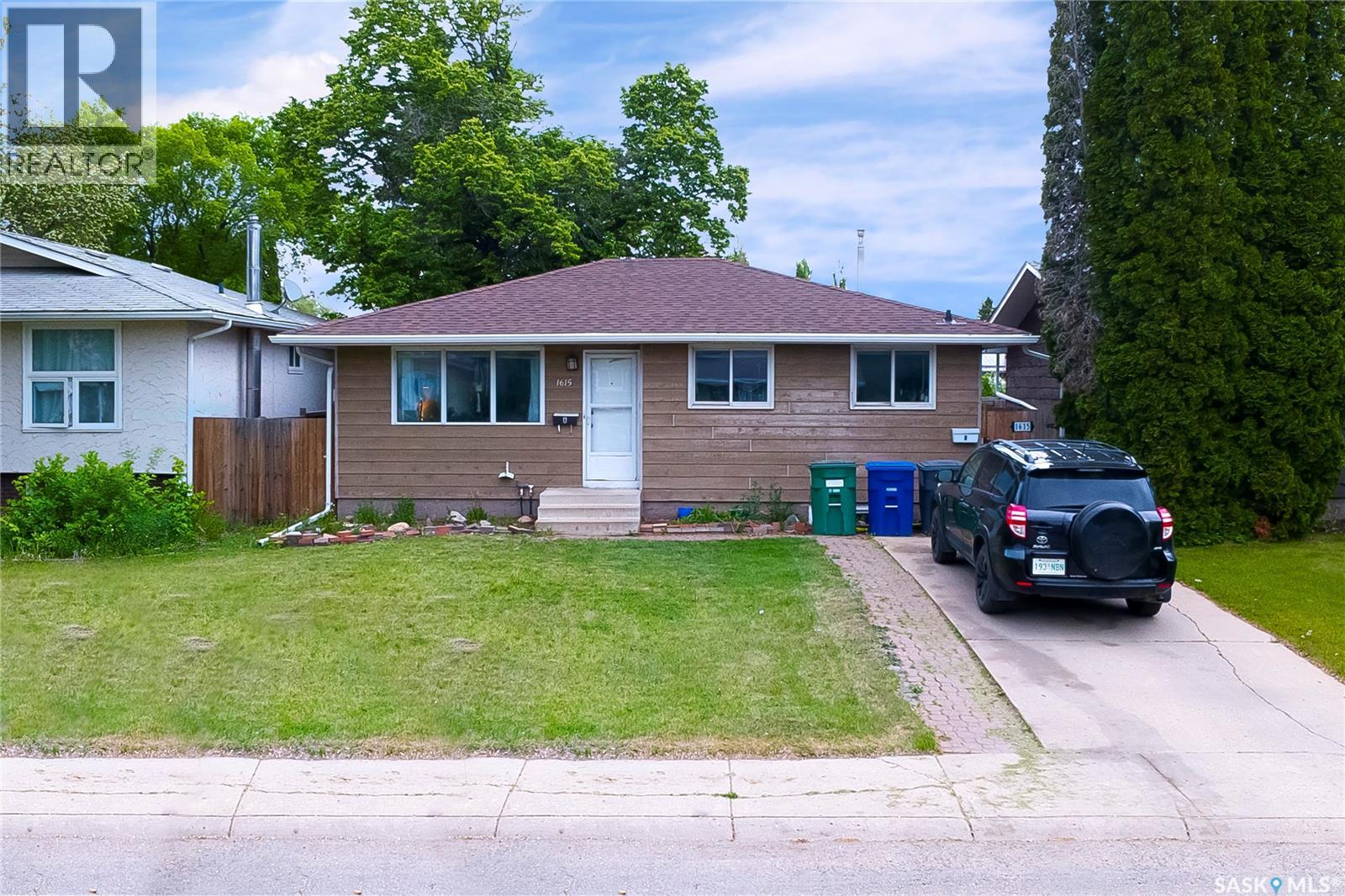 1615 Vickies Avenue, Saskatoon, Saskatchewan  S7N 2P2 - Photo 1 - SK038350