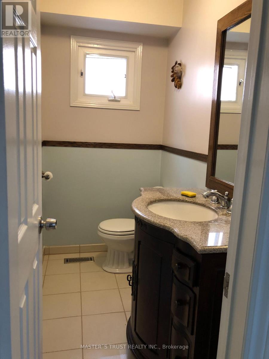 141 Ravenscroft Road, Ajax, Ontario  L1T 1Y2 - Photo 10 - E13167910