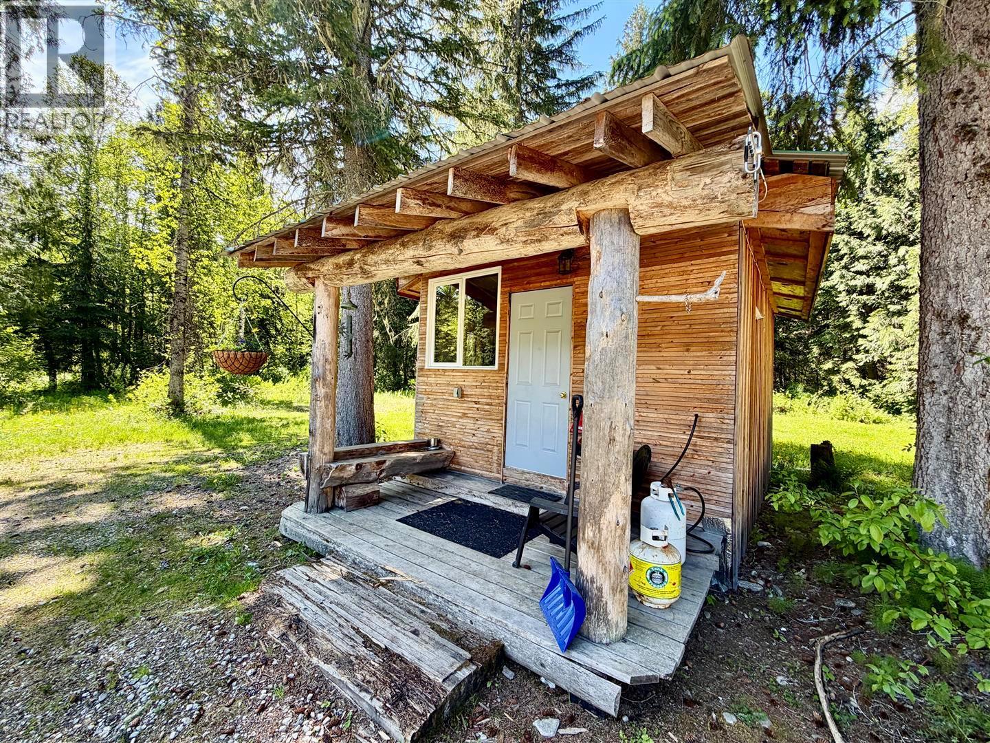 3769 Bone Creek Forest Service Road, Blue River, British Columbia  V0E 1J0 - Photo 23 - 10390617