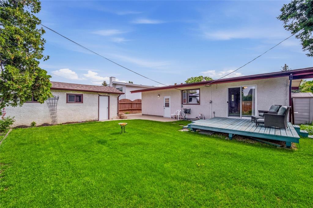 7 Greenwich Bay, Winnipeg, Manitoba R2J 1T5 - Photo 28 - 202612989