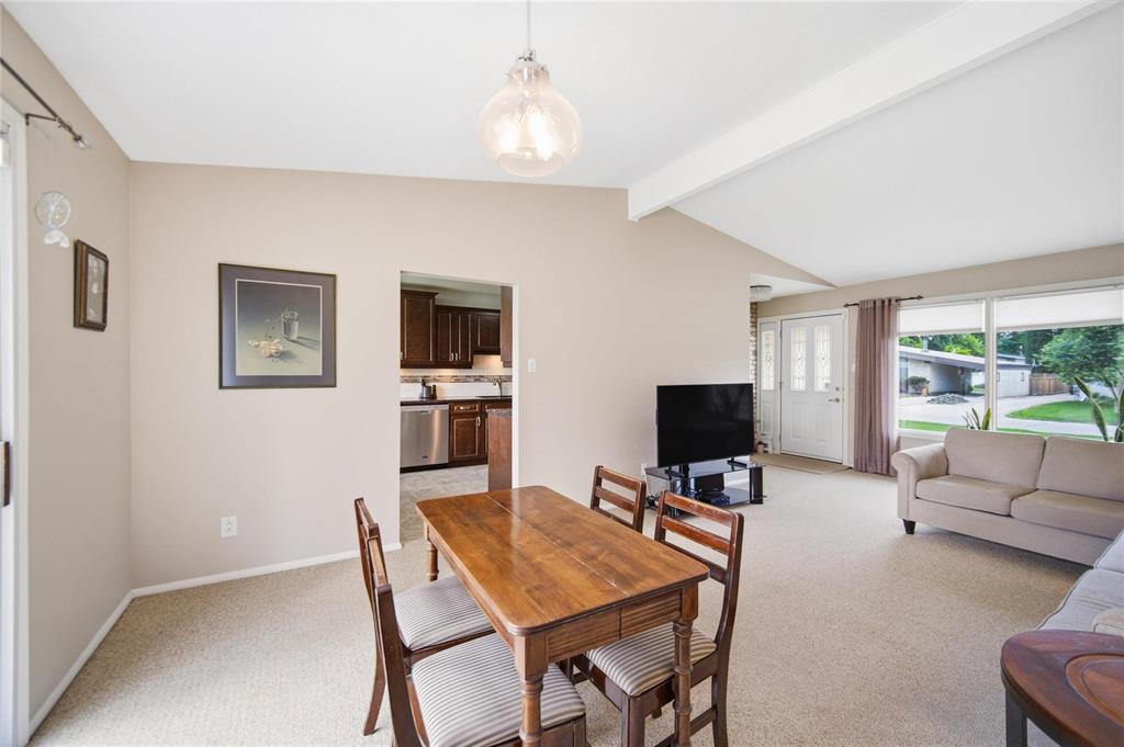 7 Greenwich Bay, Winnipeg, Manitoba R2J 1T5 - Photo 6 - 202612989