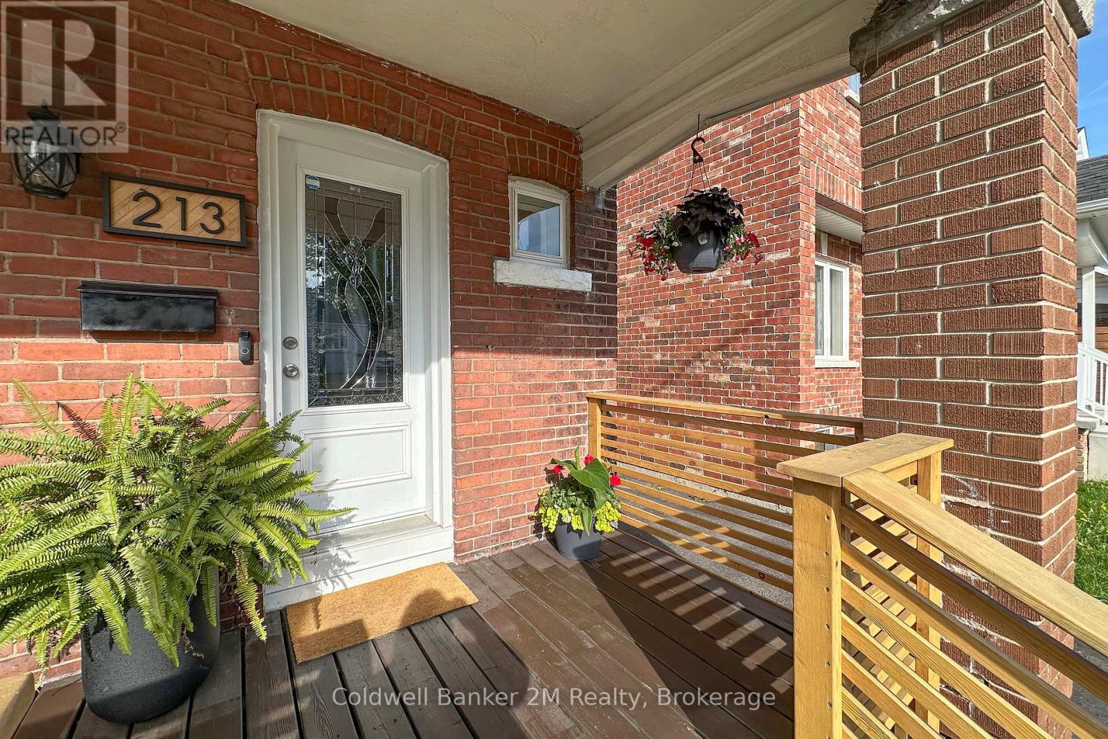 213 Huron Street, Oshawa, Ontario  L1H 5E5 - Photo 3 - E13414916