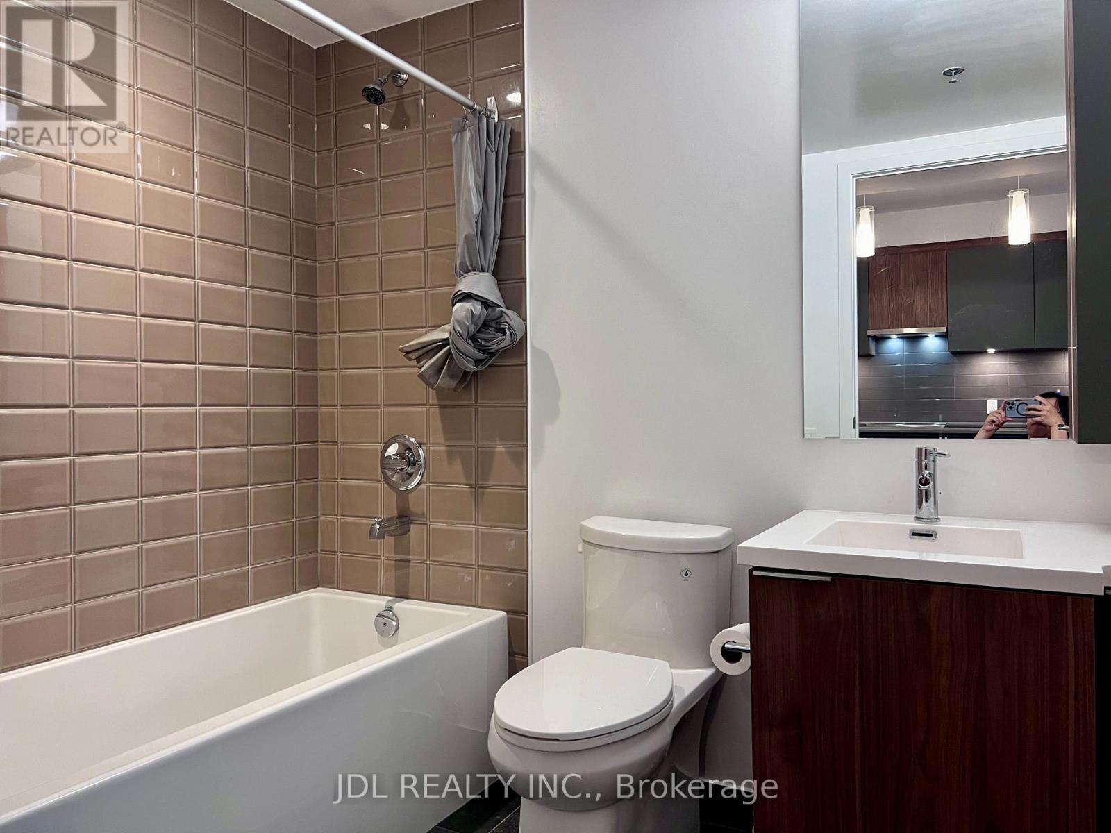 402 - 203 College Street, Toronto, Ontario  M5T 0C8 - Photo 20 - C13414496