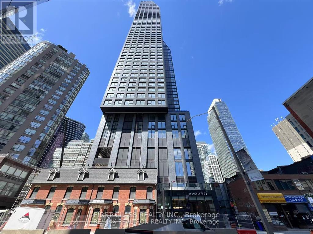 606 - 8 WELLESLEY STREET W, Toronto, Ontario