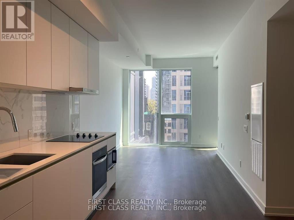 606 - 8 Wellesley Street W, Toronto, Ontario  M4Y 0J5 - Photo 3 - C13414502