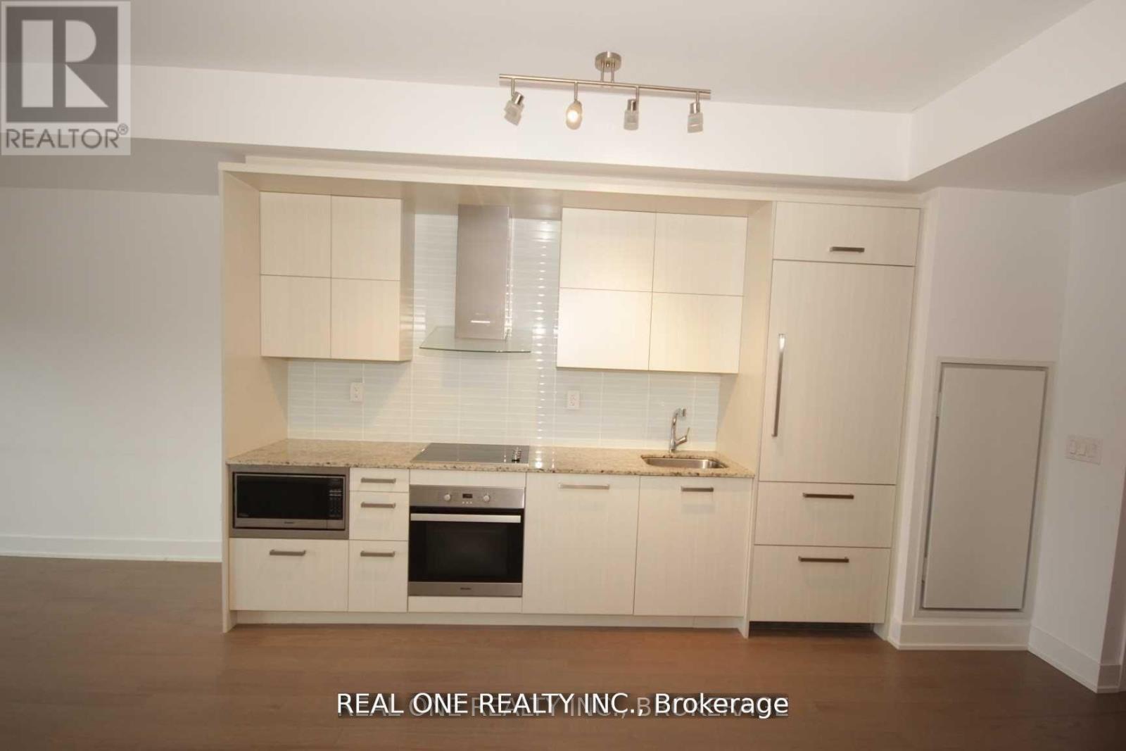 305 - 3018 Yonge Street, Toronto, Ontario  M4N 0A5 - Photo 3 - C13414522