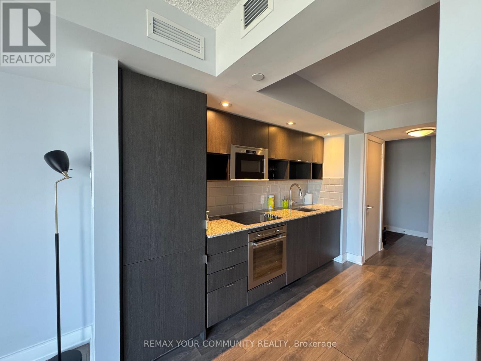 2307 - 89 Mcgill Street, Toronto, Ontario  M5B 0B1 - Photo 3 - C13414536