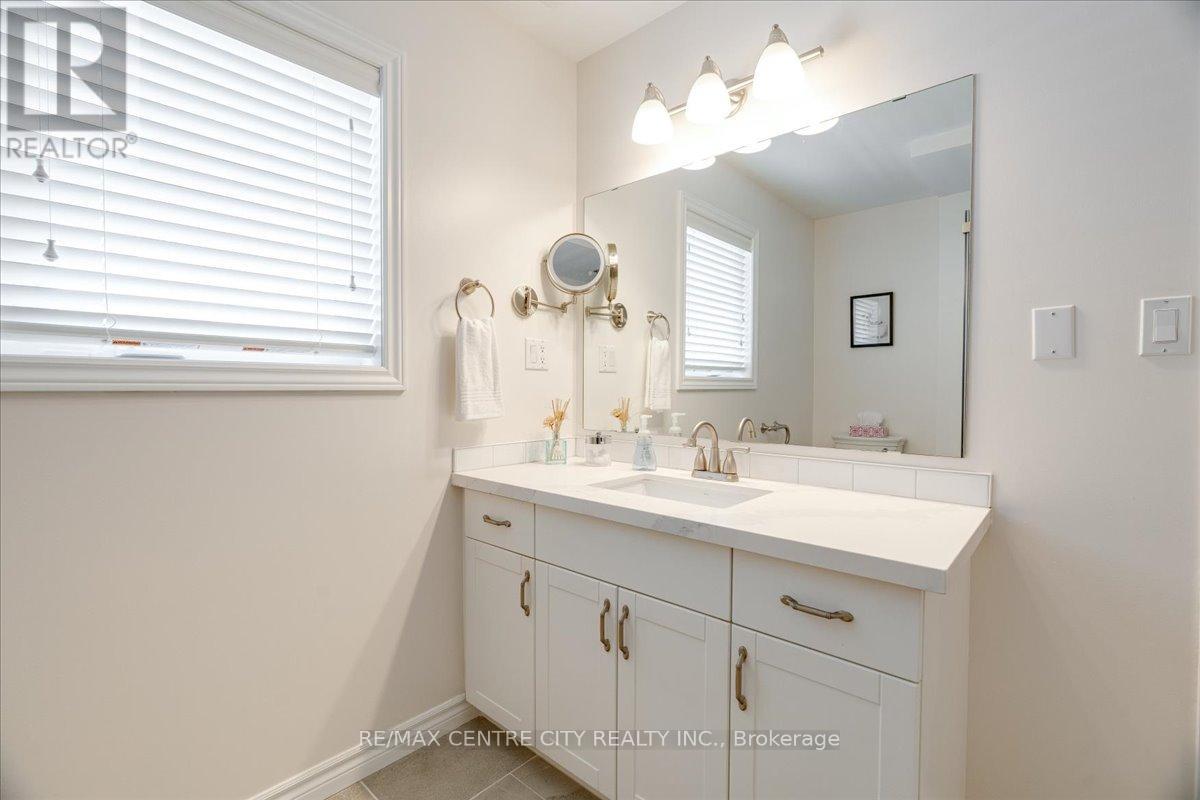 2 Cherry Blossom Lane, St. Thomas, Ontario  N5R 1L2 - Photo 25 - X13414748