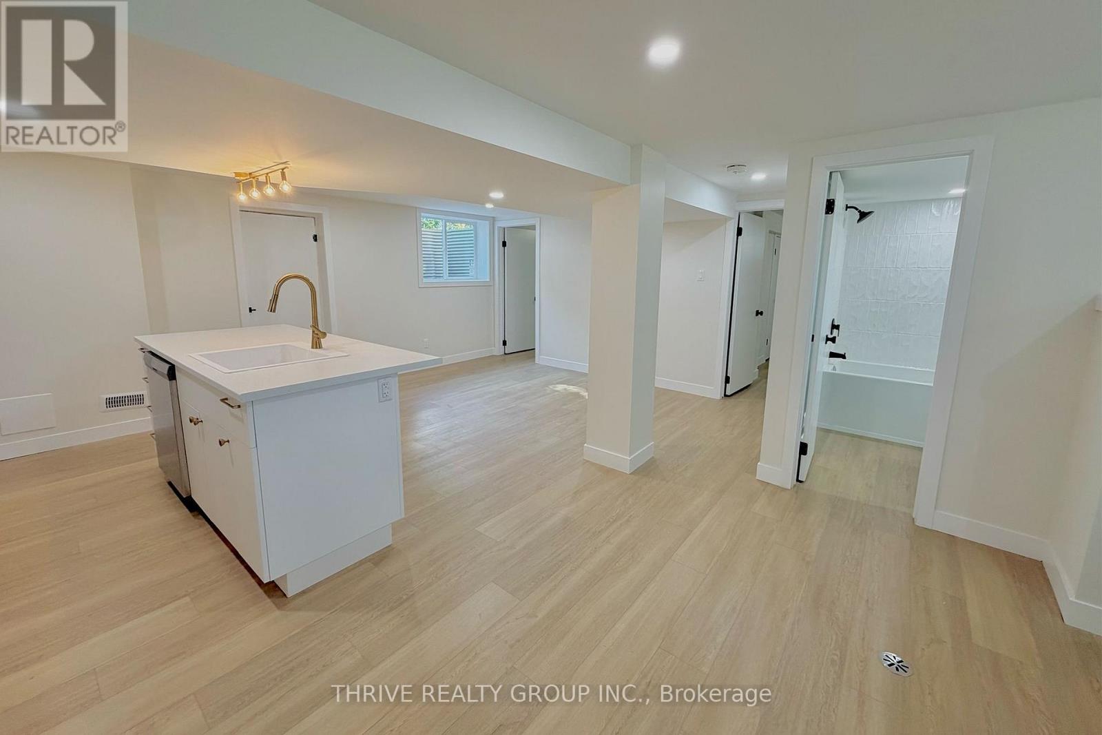 Lower - 444 Ridgewood Crescent, London South, Ontario  N6J 3H5 - Photo 3 - X13414866