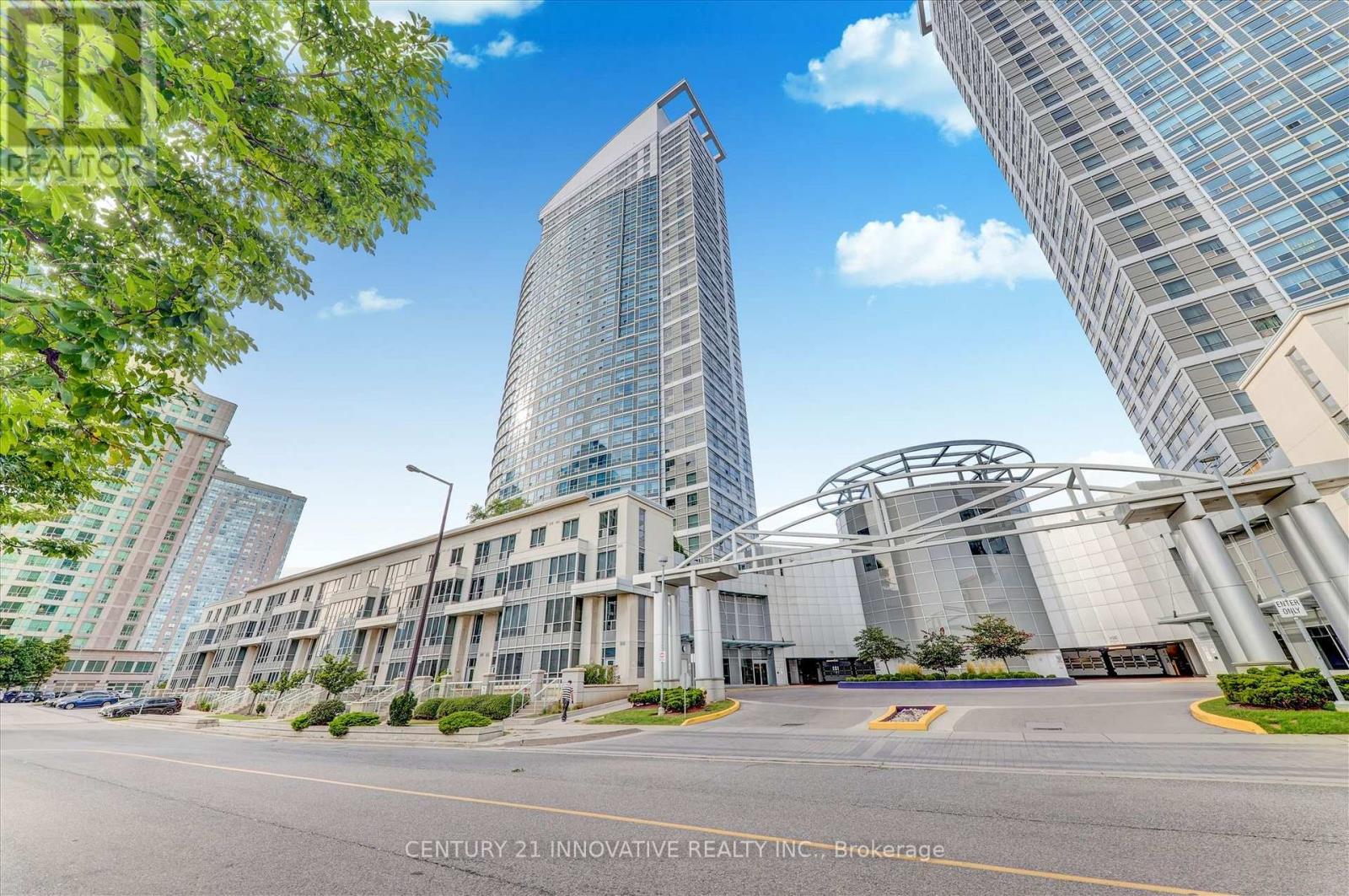 Th307 - 36 Lee Centre Drive, Toronto, Ontario M1H 3J1 - Photo 3 - E13414566