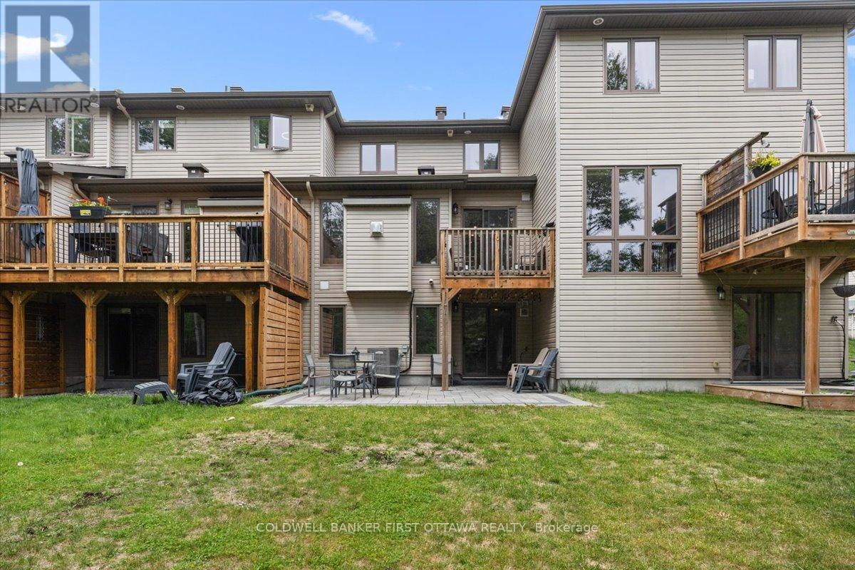 52 Porter Street, Ottawa, Ontario K2S 2L9 - Photo 2 - X13414604