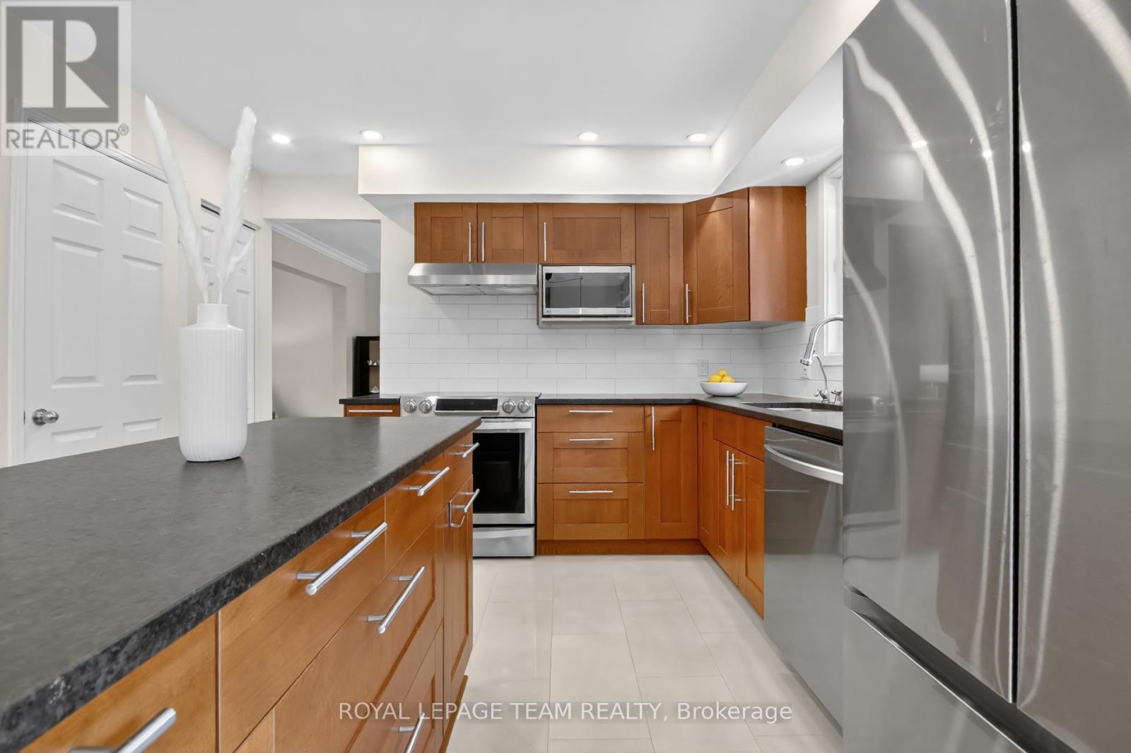 7116 Quinnfield Way, Ottawa, Ontario  K4P 1B6 - Photo 17 - X13414652