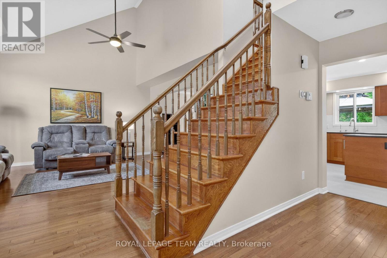 7116 Quinnfield Way, Ottawa, Ontario  K4P 1B6 - Photo 6 - X13414652