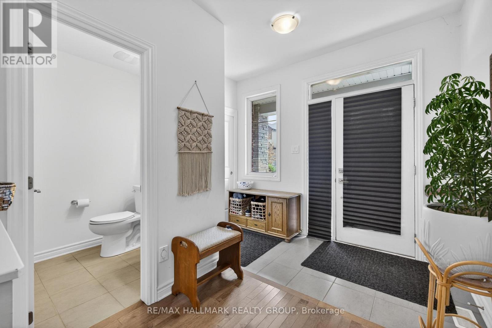 709 Samantha Eastop Avenue, Ottawa, Ontario  K2S 2A9 - Photo 2 - X13414754