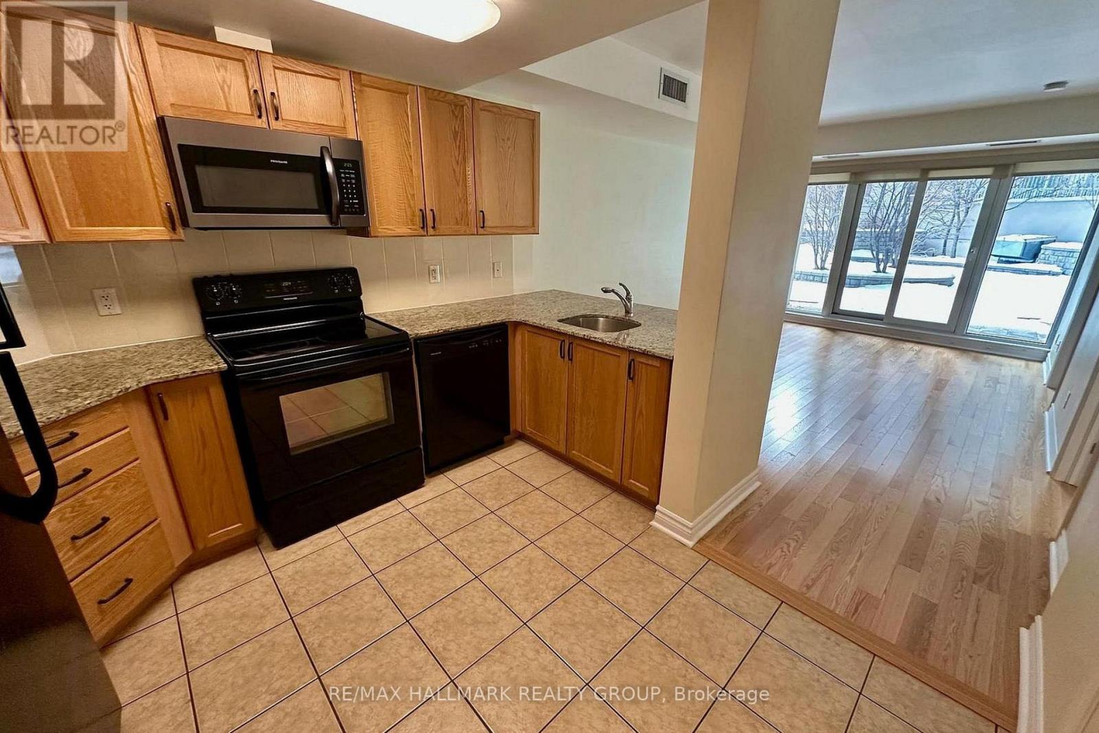 209 - 234 Rideau Street, Ottawa, Ontario  K1N 5X8 - Photo 4 - X13414830