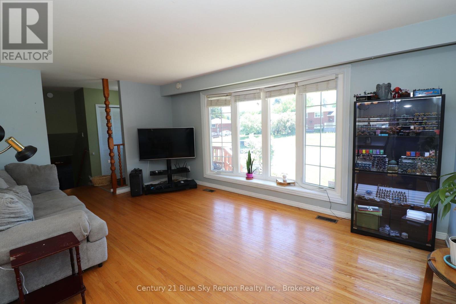 648 Norman Avenue, North Bay, Ontario  P1B 8B9 - Photo 6 - X13414880