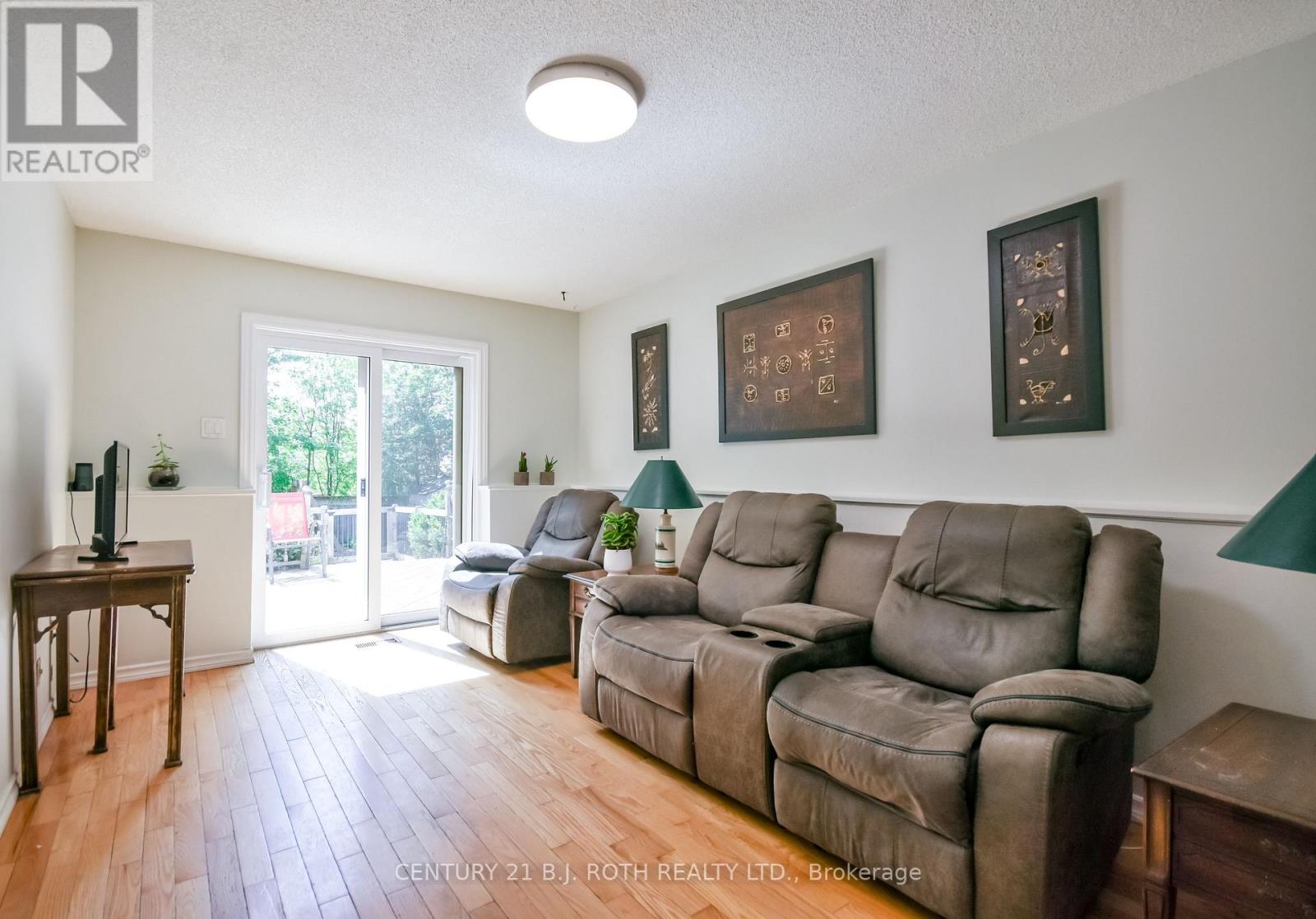 24 Pae Drive, Barrie, Ontario  L4N 7N7 - Photo 23 - S13414436