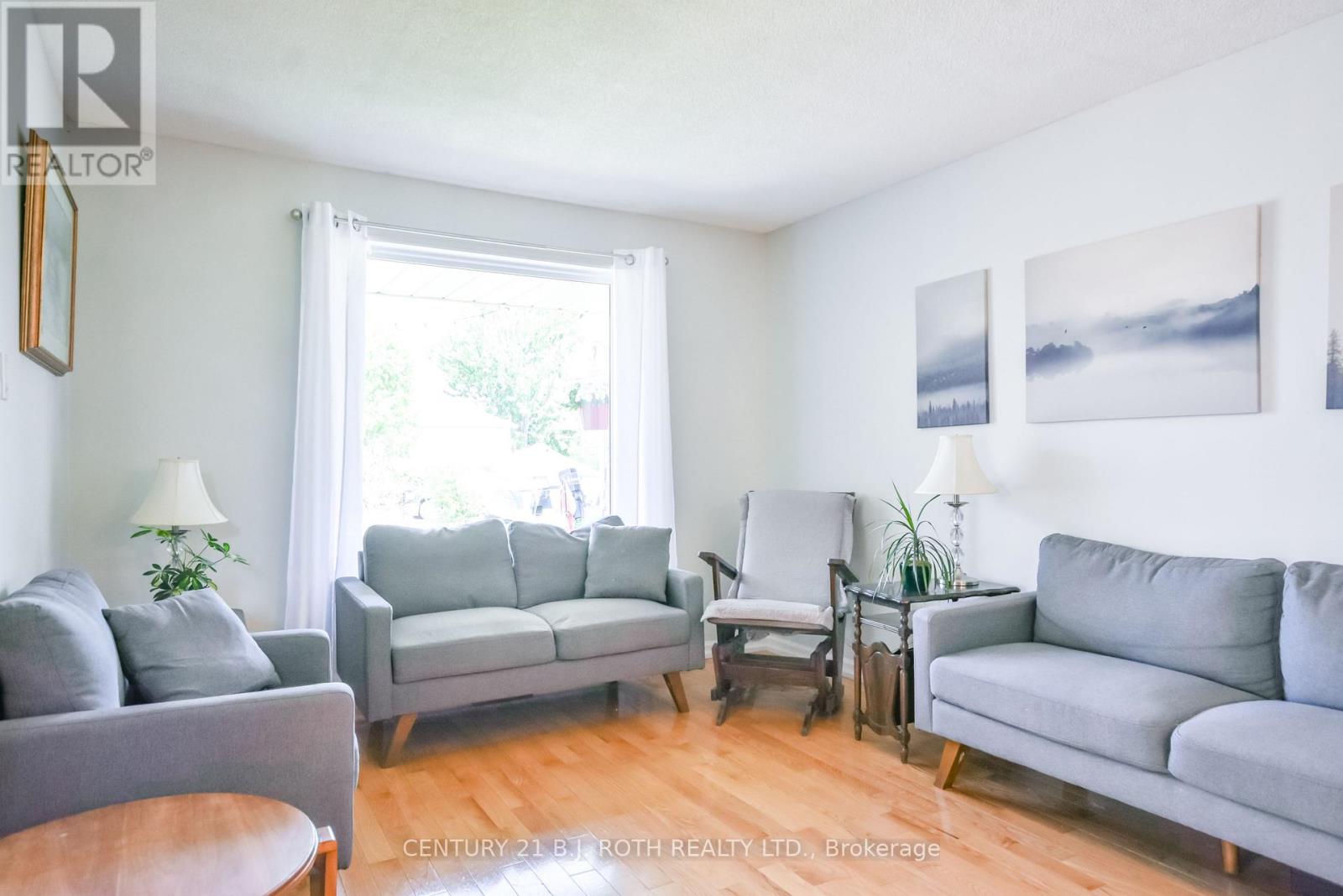 24 Pae Drive, Barrie, Ontario  L4N 7N7 - Photo 6 - S13414436