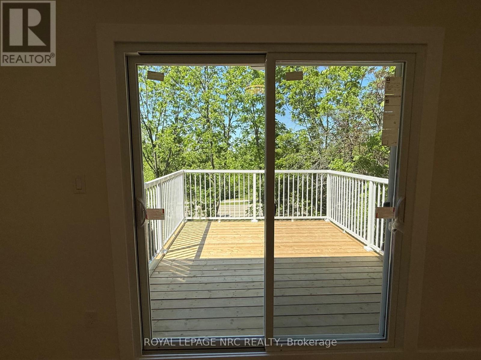 10 (Main Floor) Dundas Crescent, St. Catharines, Ontario  L2T 1T3 - Photo 14 - X13414662