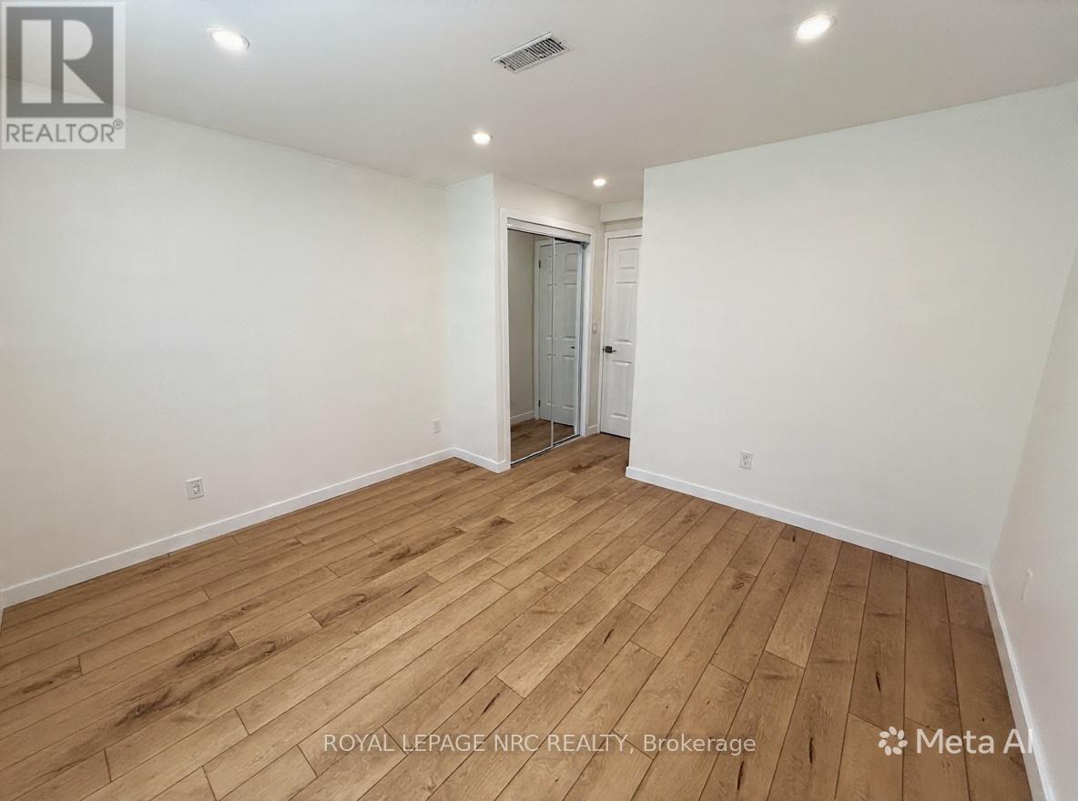 10 (Main Floor) Dundas Crescent, St. Catharines, Ontario  L2T 1T3 - Photo 16 - X13414662
