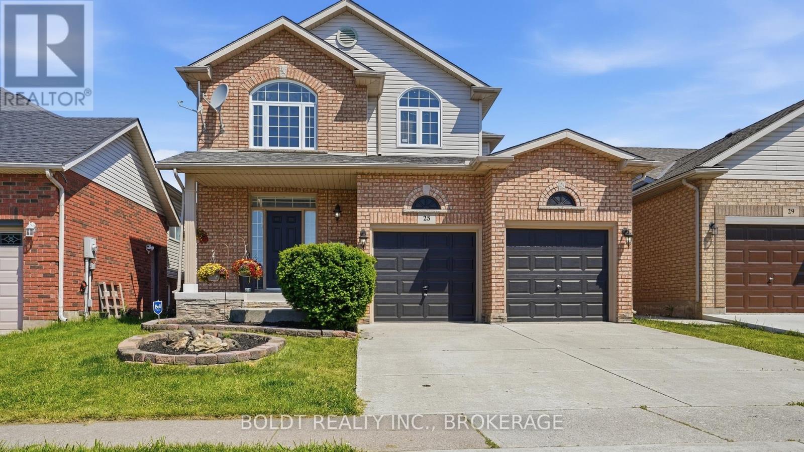 25 Summers Drive, Thorold, Ontario  L2V 5C4 - Photo 1 - X13414962