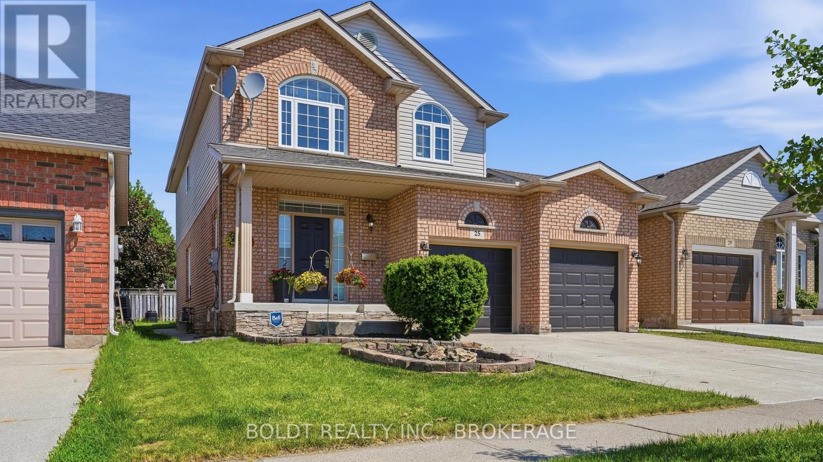 25 Summers Drive, Thorold, Ontario  L2V 5C4 - Photo 3 - X13414962