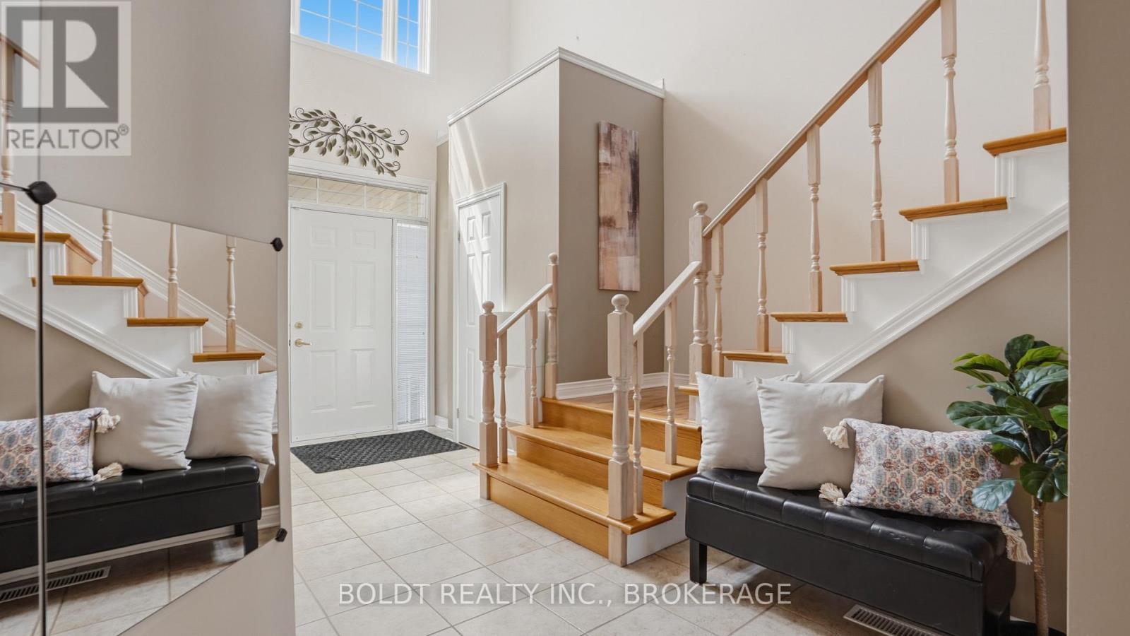 25 Summers Drive, Thorold, Ontario  L2V 5C4 - Photo 4 - X13414962