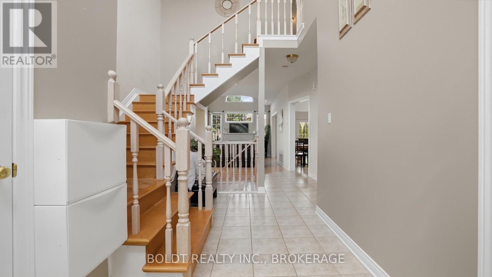 25 Summers Drive, Thorold, Ontario  L2V 5C4 - Photo 5 - X13414962