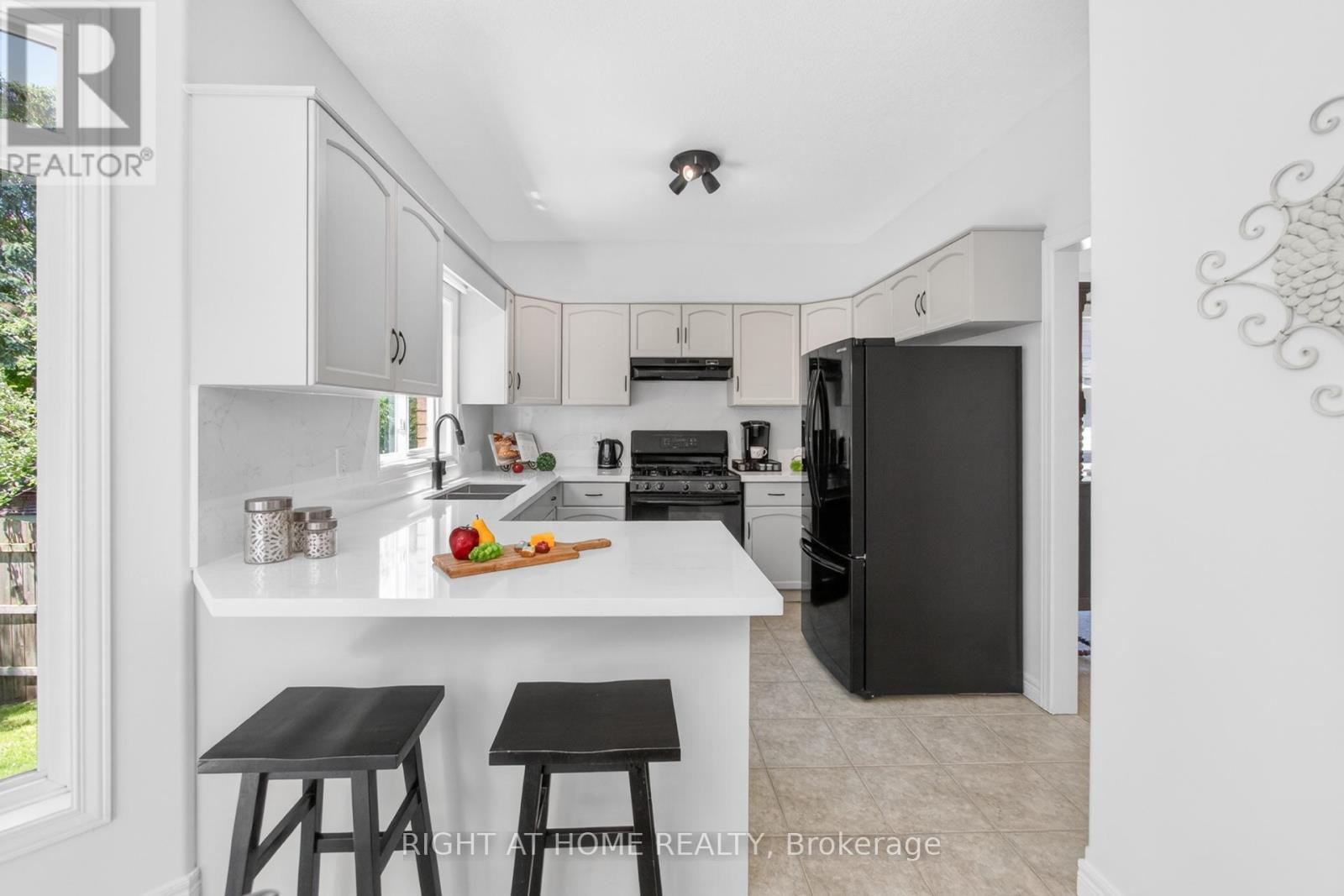 72 Beardmore Crescent, Halton Hills, Ontario  L7J 2Z1 - Photo 16 - W13414456