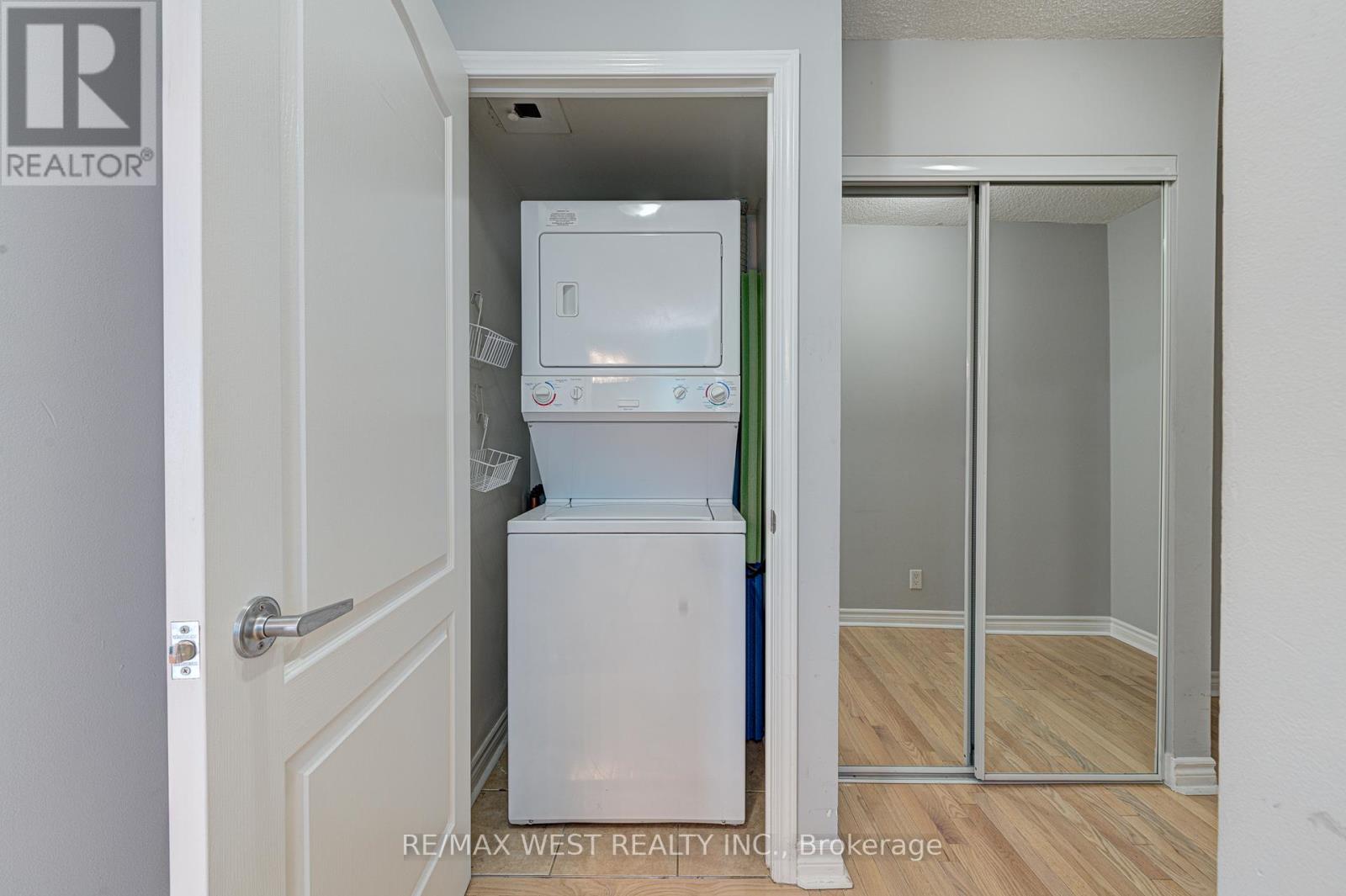 1611 - 1 Elm Drive W, Mississauga, Ontario  L5B 4M1 - Photo 21 - W13414466